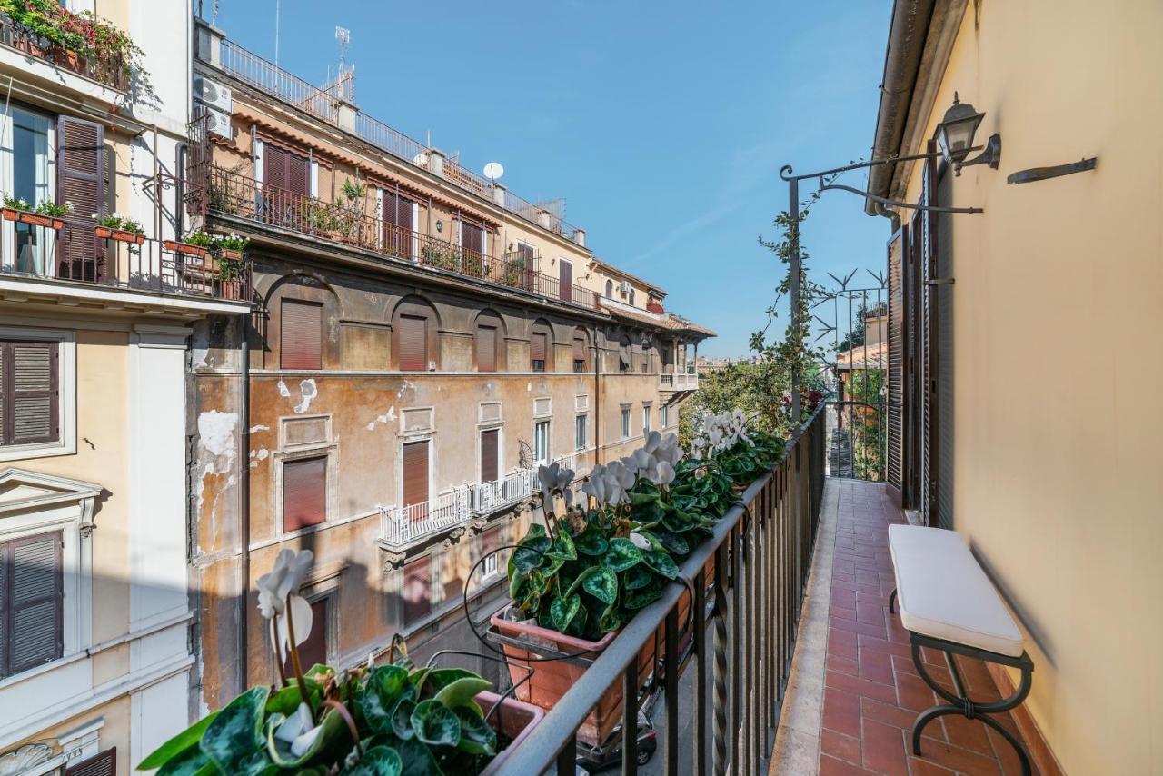 Bmga L Viapaola43 Palace Luxury Penthouse 2Bdr Рим Экстерьер фото